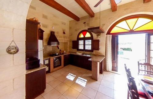 San Lawrenz House | Villayana Gozitan Farmhouse with pool - Happy Rentals