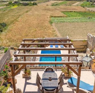San Lawrenz House | Villayana Holiday Home