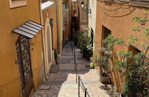 Villefranche-sur-Mer Apartment | Villefranche centre, 3 bed waterfront, very large, quiet, No stairs , Sunny