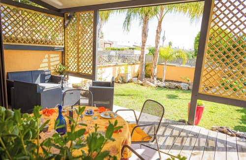 Torre dell'Orso House | Villetta Grazia With Garden, Melendugno, Italy