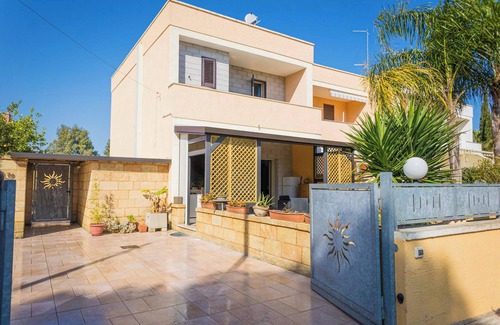 Torre dell'Orso House | Villetta Grazia With Garden, Melendugno, Italy