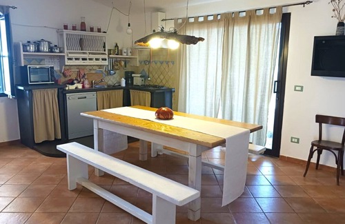 Orosei Apartment | VILLETTA SAE GRECU: Charming cottage immersed in the greenery and tranquility.