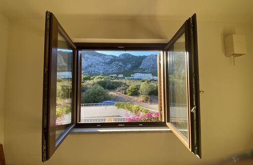Cala Gonone House | Villetta Vicino al Mare - Primo Piano - 2-4 Posti Letto IUN Q3564