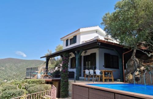 Torre delle Stelle Villa | Villetta with heated pool and panoramic view