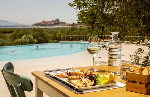 Talamone Apartment | Villino Comfort Michelangelo