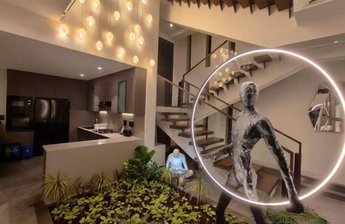 Nagoa Villa | vilmaris 4BHK Private Pool & Jacuzzi