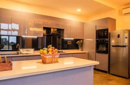 Nagoa Villa | Vilmaris 5 BHK luxury Villa wid pvt pool & Jacuzzi