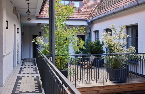 Old Town Apartment | Vilnius sightseeing in your ROOMA apartment