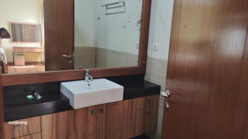 Ciawi House | Vimalla hills