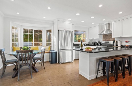 Kenwood House | Vina Vista - 3 BD with Pool, Hot Tub and Close to Wineries