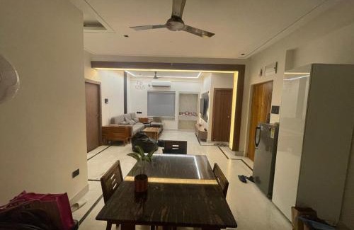 Kolkata Apartment | Vinajay Homestay