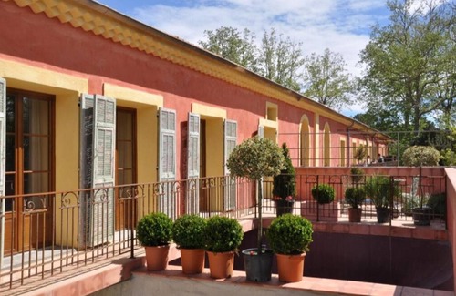 Poilhes Apartment | Vinauberge, Gîte Merlot: Charming holidayhome with terrace next to Canal du Midi