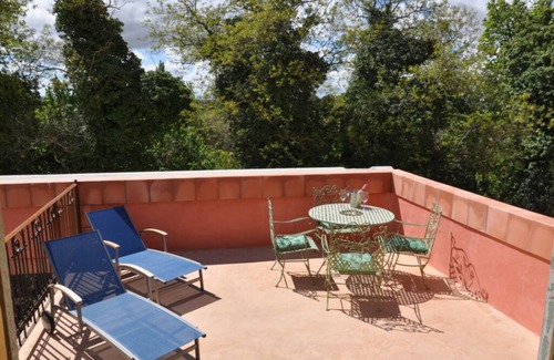 Poilhes Apartment | Vinauberge, Loft Viognier in former wine cellar, nice terrace and panoramic view