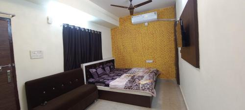 Ujjain Apartment | Vinayak home stay
