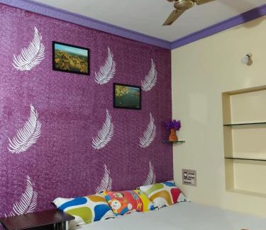 Kamalapur House | Vinayaka Homestay Hampi
