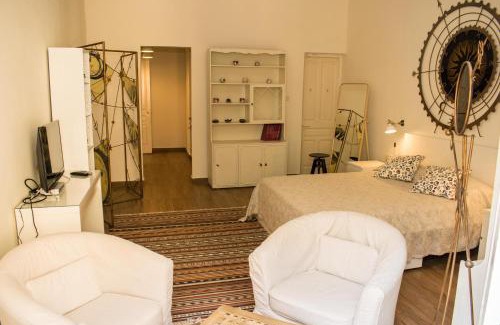 Valletta Apartment | Vincenti Strait Street Suite