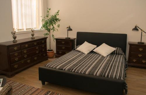 Valletta Apartment | Vincenti Strait Street Suite