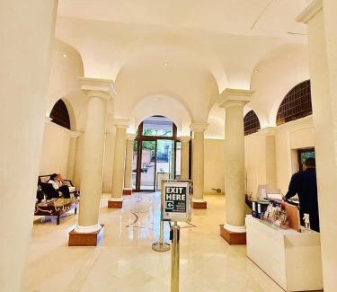 Ermita Night District Hostel | Vincondotel Malate Manila 2BR Admiral 2823