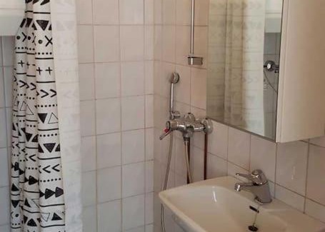 Larsmo Apartment | Vindsvåning, stenkast från centrum