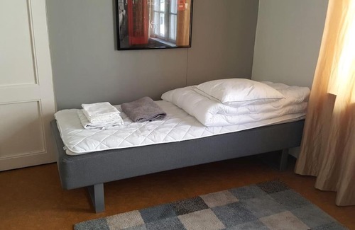 Larsmo Apartment | Vindsvåning, stenkast från centrum