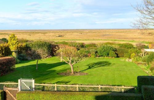 Holt House | Vine Cottage
