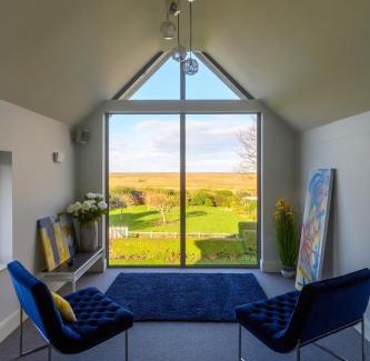 Holt House | Vine Cottage