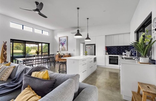 Yallingup Apartment | Vines & Stars | Amongst The Vines | Private Luxury
