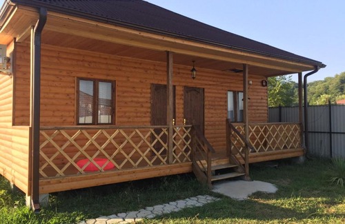 Lidzava House | Vineyard cottage