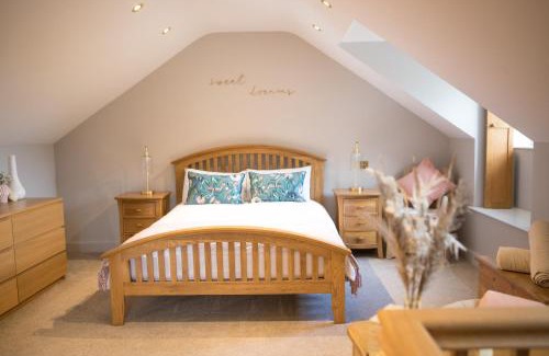 Ciliau-Aeron House | Vineyard Country Cottage