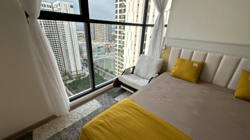 District 9 Apartment | Vinhome Grandpark TPHCM Vietnam Masteri Centre Point Luxury Apartment with Adventure at Your Doorstep - Amusement Park & Poolside Comfort!