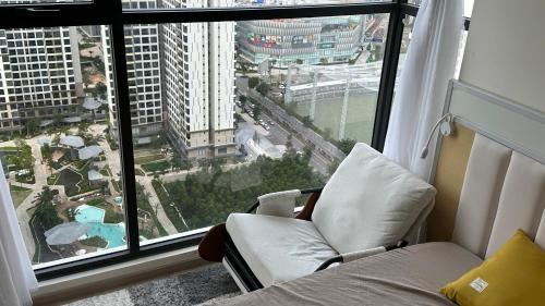 District 9 Apartment | Vinhome Grandpark TPHCM Vietnam Masteri Centre Point Luxury Apartment with Adventure at Your Doorstep - Amusement Park & Poolside Comfort!
