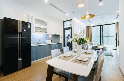 Ngoc Khanh Apartment | Vinhomes Metropolis Hanoi - South Land
