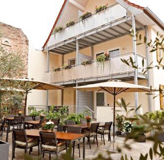 Herxheim am Berg Bed & Breakfast | Vinotel Weinstrasse