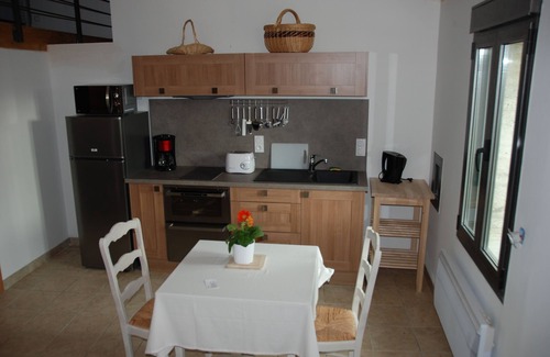 Vinsobres Apartment | Vinsobres: Gîte Juliette -La Bohème