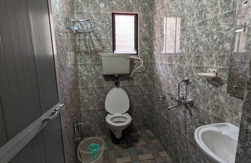 Colva Hotel | Vinsons Cottages