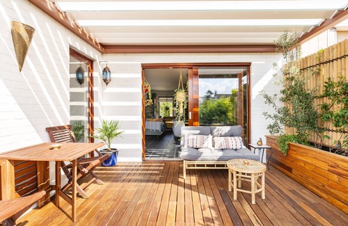 Ghent House | Vintage and botanical house with hot tub, sauna and bikes