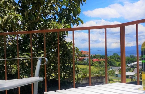 Guachipelin Apartment | Vintage Apt 2br/2ba w/Great View & Location #1