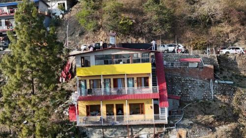Bhowali Hotel | Vintage Aura Classic