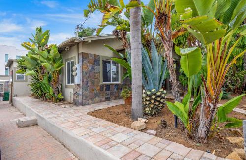 Townsite House | Vintage Beach Bungalow