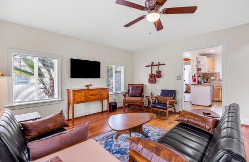 Townsite House | Vintage Beach Bungalow