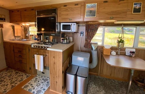 Valois House | Vintage Camper Overlooking Seneca Lake