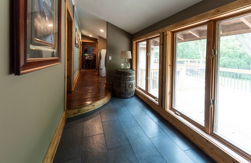 Gumlog Cabin | Vintage charm meets modern comfort in this historic 1850s cabin at Lake Hartwell