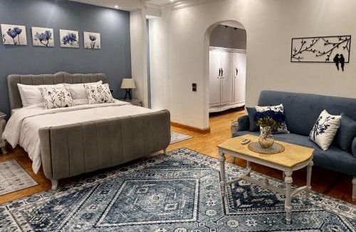 Sheikh Zayed City Apartment | Vintage Charm & Spacious Comfort in Zayed 2000 - only families & single travelers