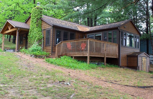 Lake Delton Cottage | Vintage Cottage on Lake Delton