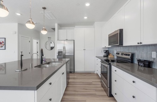 St. George Condo | Vintage Desert 5 BDR Heated Pool Lazy River & Slide