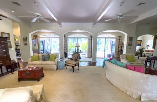 Johns Island House | Vintage home in the Exclusive John's Island!