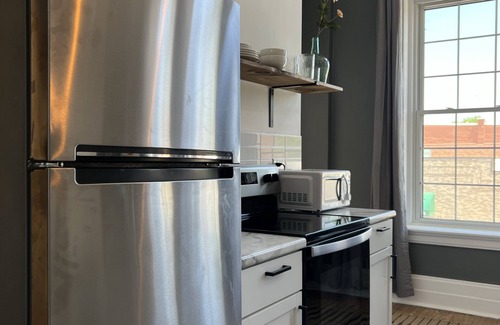 Vinton Apartment | Vintage Remodeled Apartment in Historic Downtown Vinton
