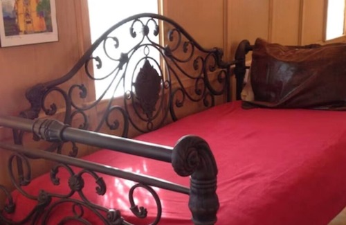 Canoncito Villa | Vintage Santa Fe Cabooses