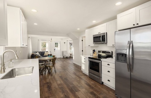Snohomish House | Vintage Trail House in Historic Downtown Snohomish- 3 bed 2 bath home