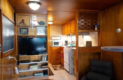 Spenard House | Vintage Trailer - Cute Spot for Budget Travelers